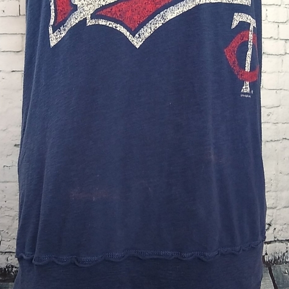 Minnesota Twins Ladies Medium V Neck Short Sleeve T Shirt Blue Red Baseball TC - Picture 2 of 10